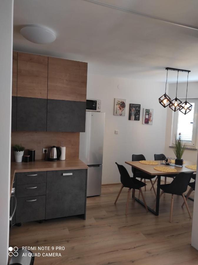 Apartman Branimir Novaglia Esterno foto