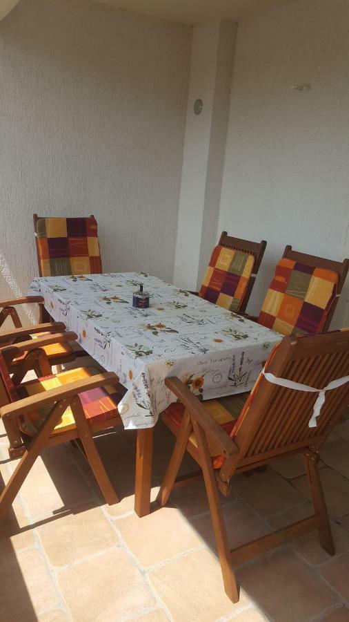 Apartman Branimir Novaglia Esterno foto