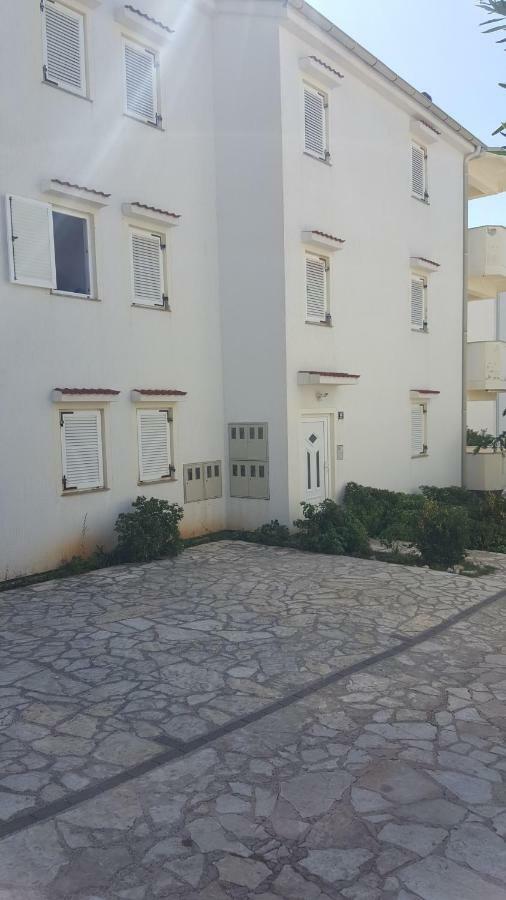 Apartman Branimir Novaglia Esterno foto
